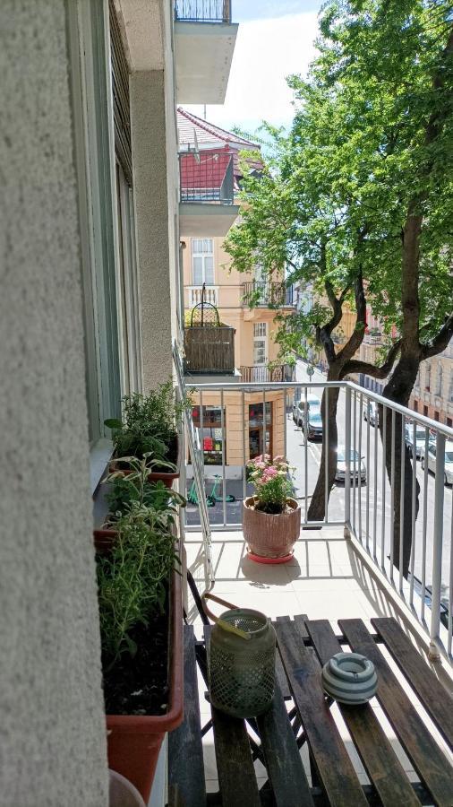 Nice Flat Under The Castle Bratislava Bagian luar foto