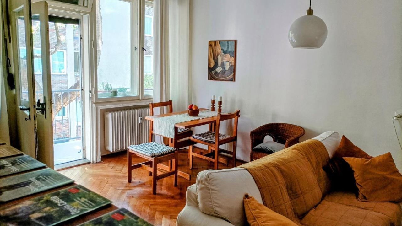 Nice Flat Under The Castle Bratislava Bagian luar foto